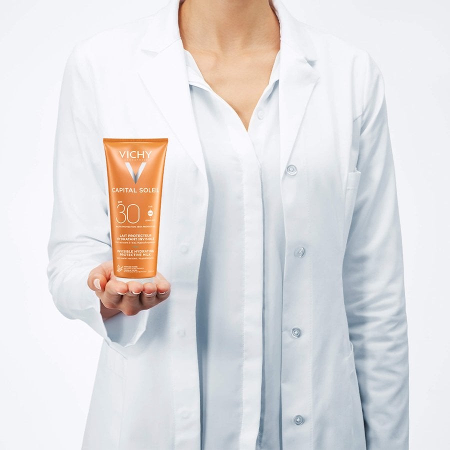 capital soleil
face body invisible protective milk spf 30