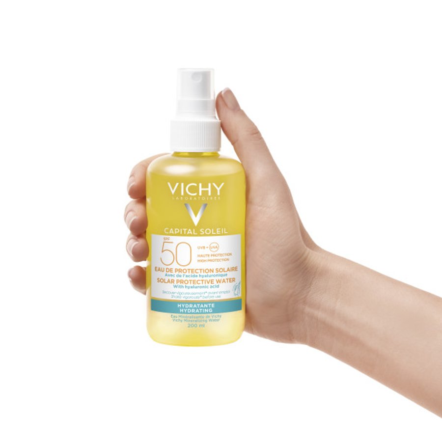capital soleil
capital soleil solar protective water spf 50 hydrating